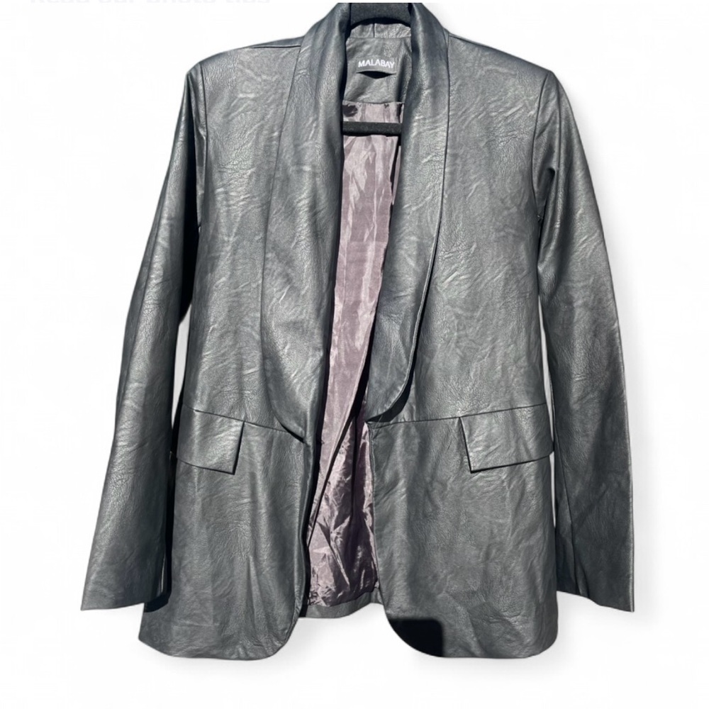 Elegant Women's Charcoal Blazer